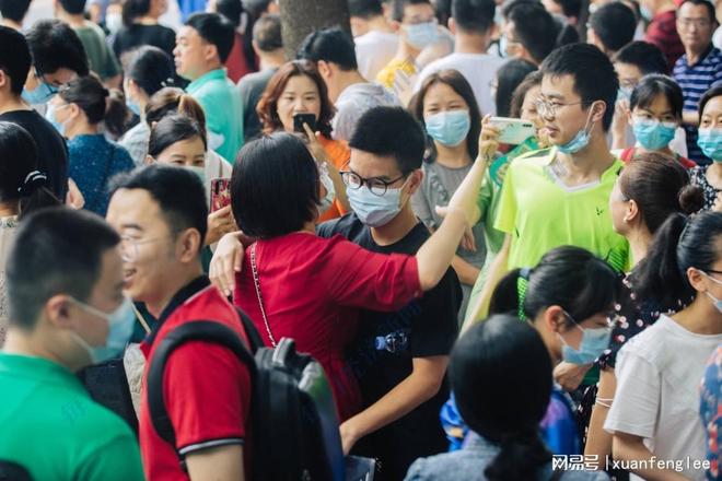 人凄无码引发热议，探讨背后社会现象，揭示真实人性与欲望