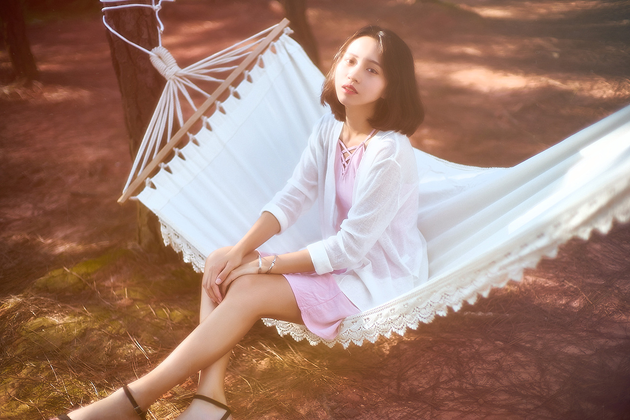 少女之春第2集绽放青春光芒，少女心事如诗如画，春日恋曲悄然奏响