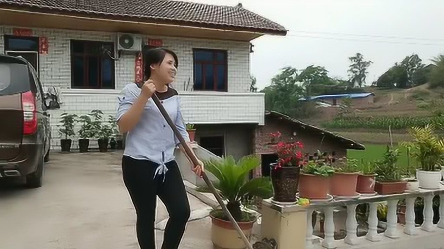 农村少妇的田园生活，乡村风情，朴实岁月