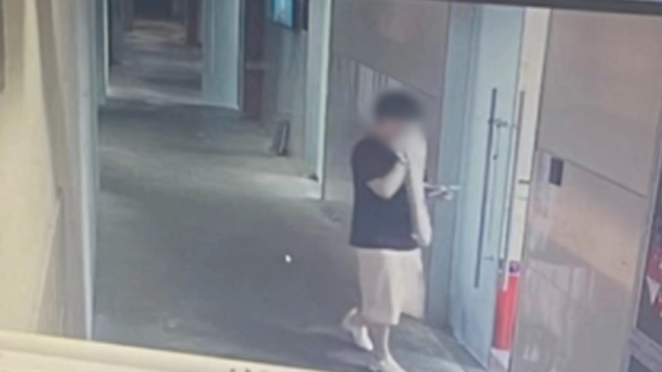 偷拍女学生洗澡浜引发社会谴责 偷拍女学生洗澡浜引发社会谴责