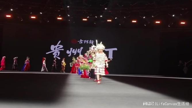 印度女人内谢视频揭秘传统服饰与现代时尚的完美融合，探索文化魅力，展现独特风采