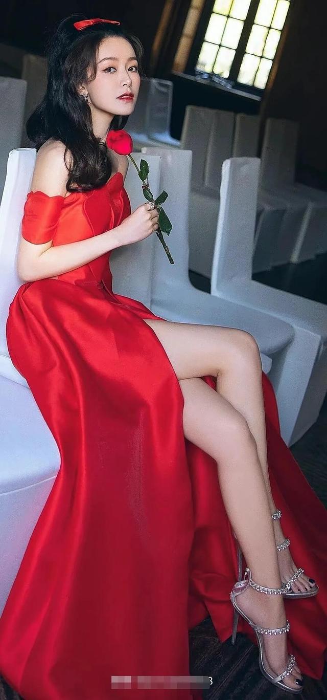红色一级片美女日逼浜惊艳亮相,绝美身材引爆全网热议,性感写真引发疯狂收藏 红色一级片美女日逼浜惊艳亮相,绝美身材引爆全网热议,性感写真引发疯狂收藏