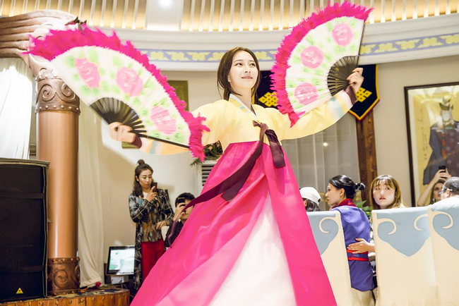 激情6月婷婷点燃夏日热情，绽放青春活力，共享美好时光