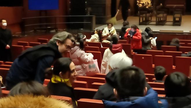兮兮三级片引发热议，探讨成人电影市场趋势，观众反响两极分化