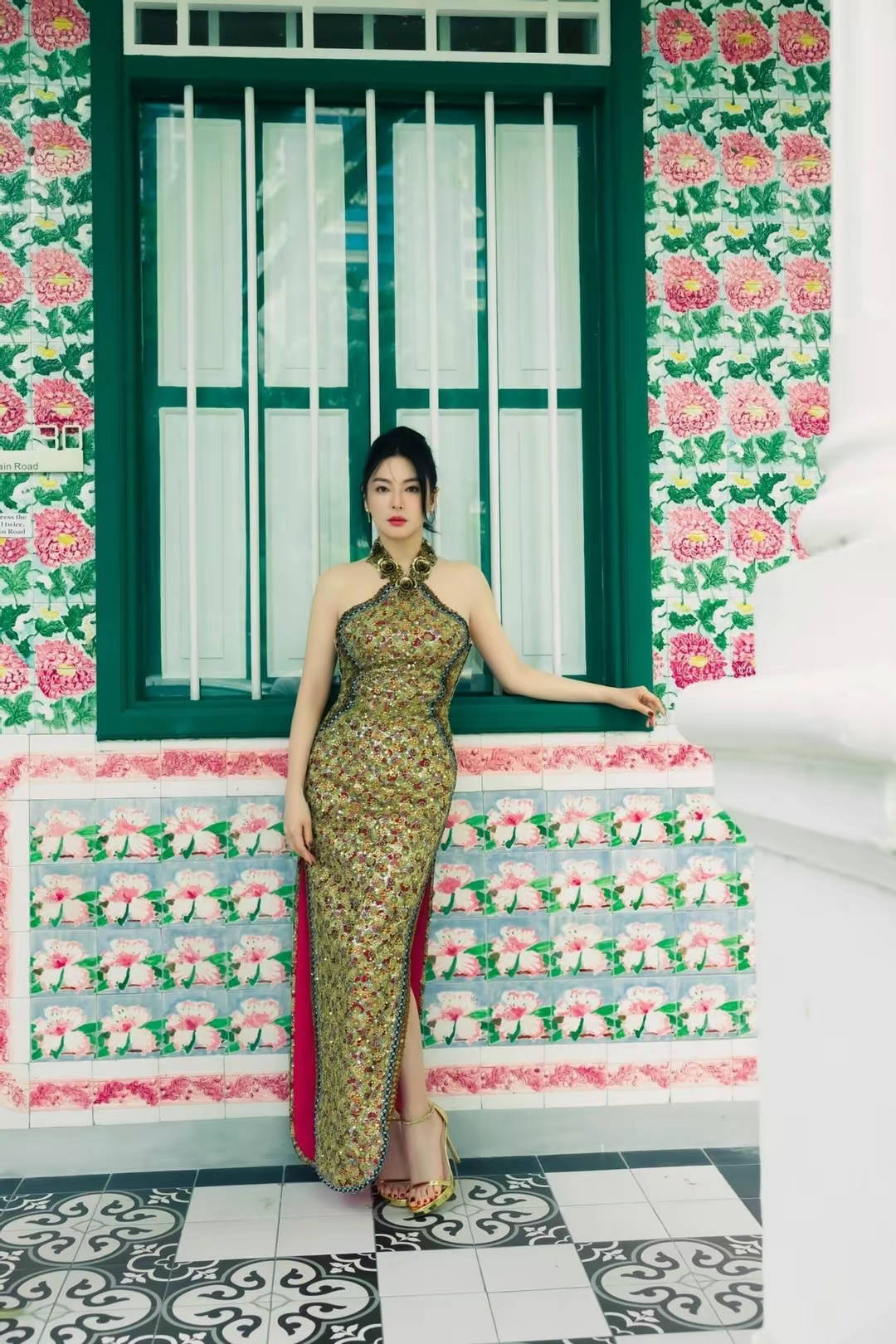 加拿大女人Asian美鲍pics展现独特魅力，精致写真集，自然风情与时尚美感完美融合