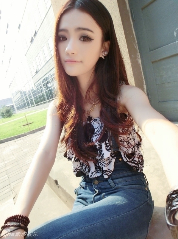 美女极品粉嫩美鮑75P浜高清写真集，绝美私房照精选，性感诱惑展现无暇肌肤