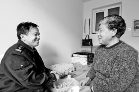 中老太性视频引发热议探讨老年人情感需求与社会关注