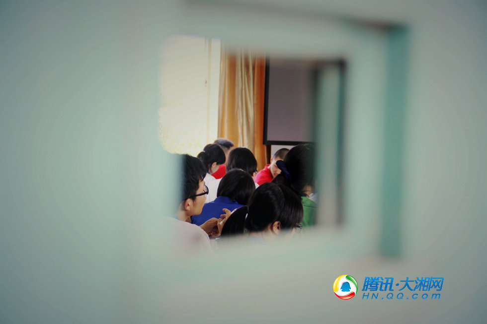 80年代拍过毛片的女人命运揭秘，她们如今何在，人生经历了怎样的转折