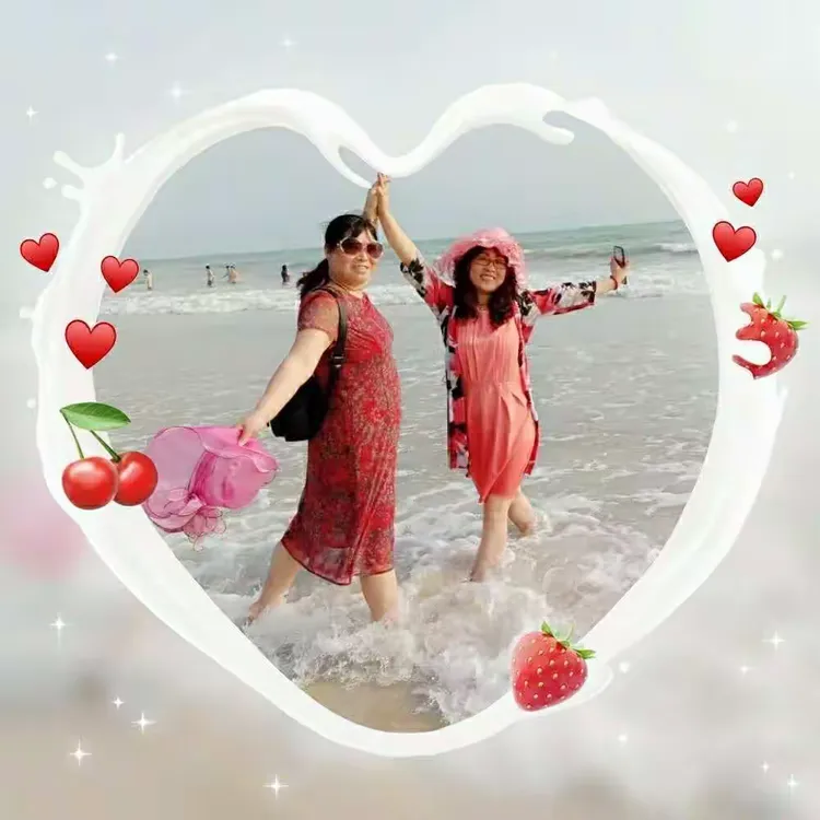 五月婷婷狠狠爱绽放青春光芒，浪漫五月邂逅真爱，甜蜜瞬间永难忘怀