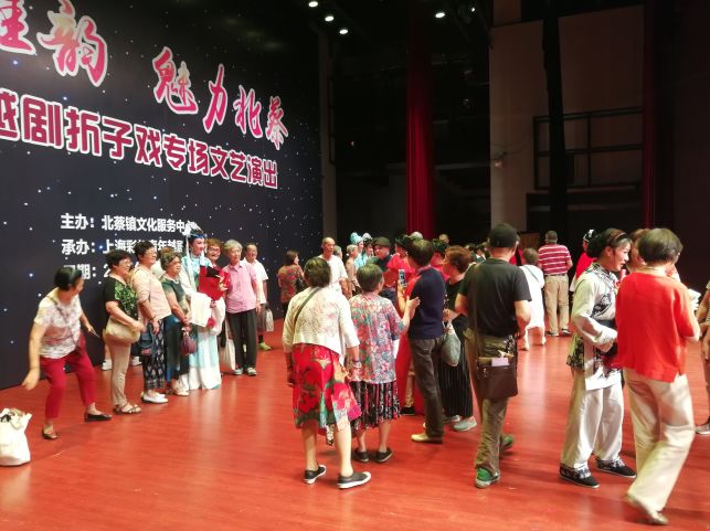 A女片引发热议，探讨女性视角，展现独特魅力，观众反响热烈