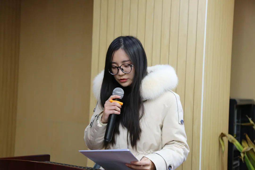 1.婷婷97最新动态与成长故事分享