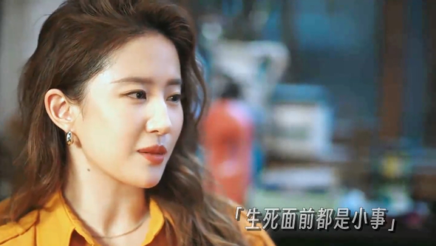 无码人妻AVv激情演绎家庭主妇的诱惑，真实情节引人入胜，满足你的所有幻想