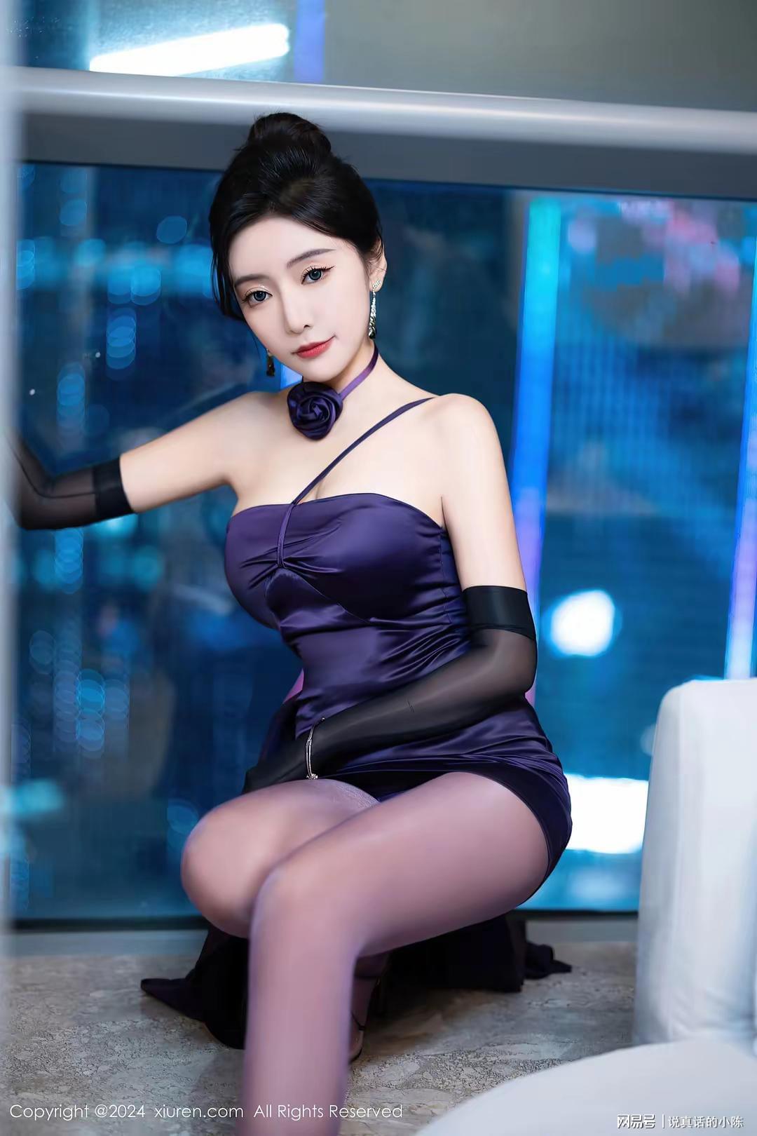 久久久国产精品紫色魅力绽放，时尚潮流首选，品质与优雅的完美结合