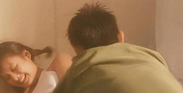 大尺度做爰未删减娟子浜震撼呈现，激情碰撞，情感交织的视觉盛宴