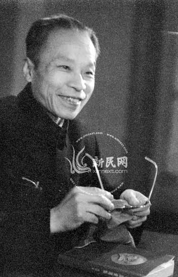中国老女人老妓女卖婬浜背后故事，揭露社会阴暗面，探讨人性与生存困境