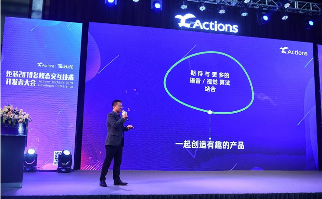 国产d一卡二卡创新科技引领未来，智能生活便捷高效，安全可靠