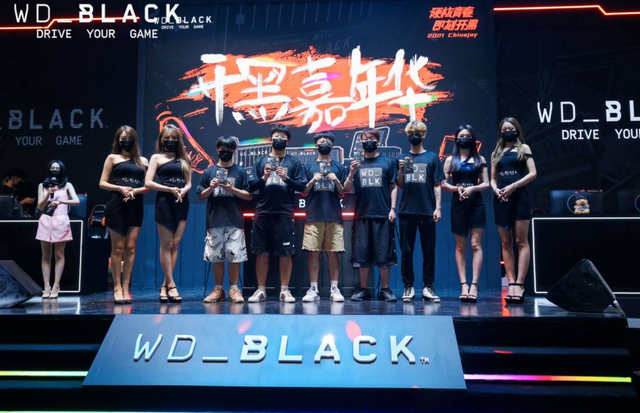 伦伦97闪耀登场，全新风格引爆潮流，粉丝狂欢季不容错过