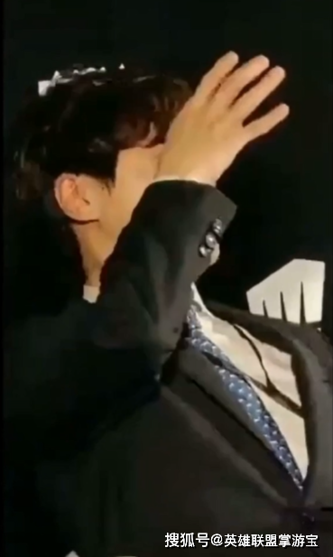 艾琳的脚奴ⅤK传奇故事，探索神秘世界，揭秘隐藏剧情与角色命运