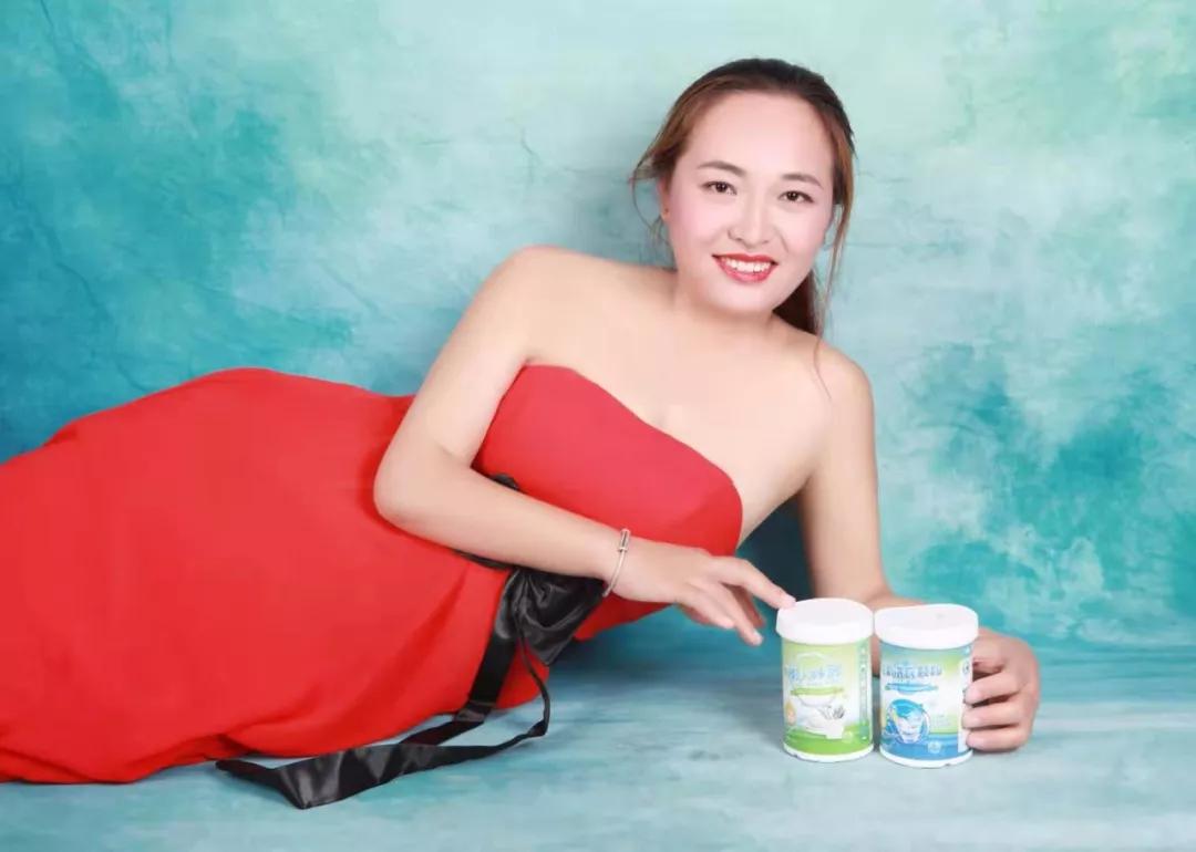 一本色婷婷的浪漫故事，青春与梦想交织，绽放独特魅力