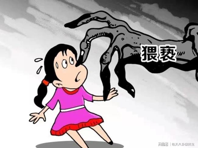 偷拍老奶老太婆HD真实生活瞬间，揭露街头隐秘角落，老年人隐私保护引热议