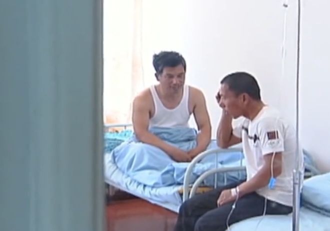 男生困困韩国男生把困困放到男生困困里，探索韩国男生独特睡眠文化，揭秘困困背后的生活习惯与趣事
