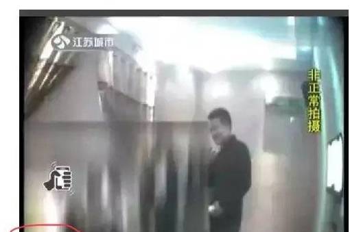妓院一级婬片浜揭露暗网交易内幕，地下产业链调查，警方重拳打击犯罪