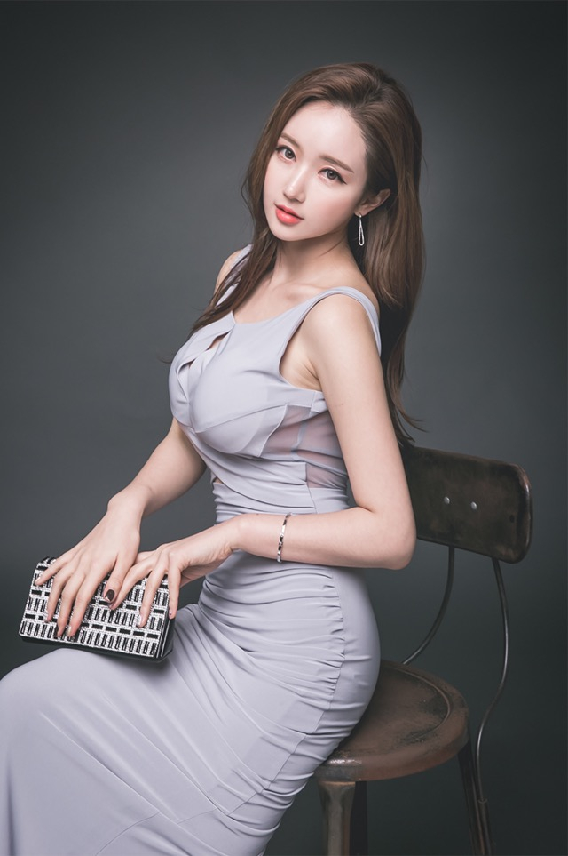艳妇豪妇乳妇av无码动漫激情碰撞，性感女神大胆演绎，视觉盛宴引爆欲望狂潮
