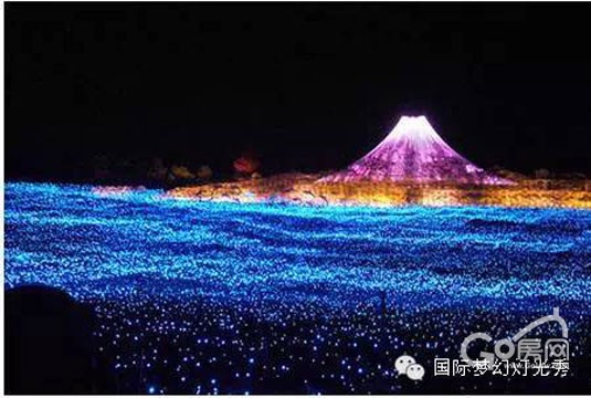 秋霞成人午夜鲁丝一区二区三区，激情夜色，浪漫邂逅，沉醉梦幻时光