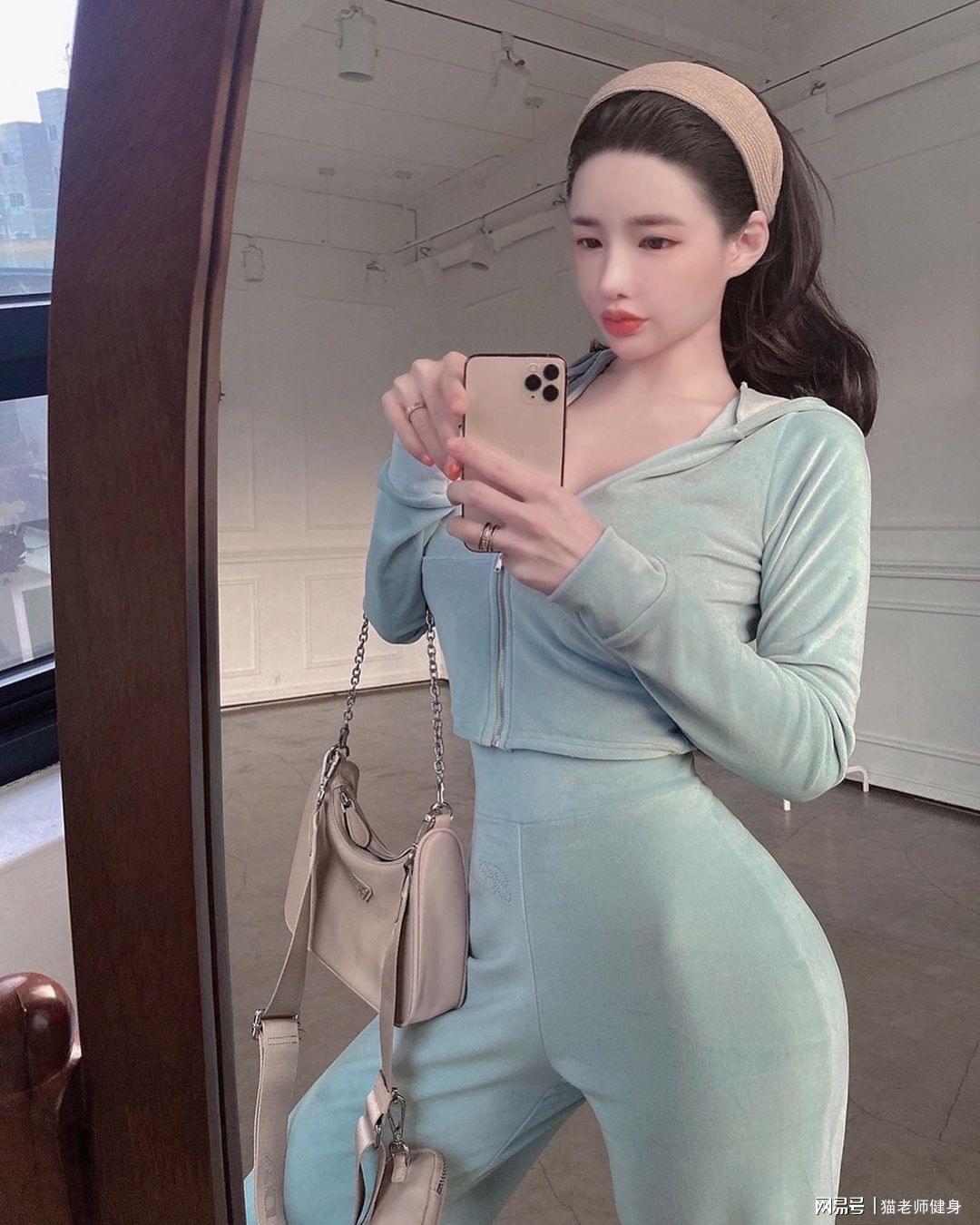 1.蜜桃亚洲欧美一区无码精品