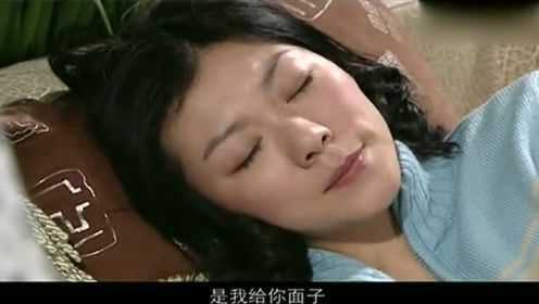 成熟美妇与年轻小伙的禁忌之恋，激情碰撞，跨越年龄的爱情故事，令人心动不已