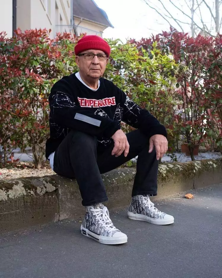 70岁色老头XXX浜引发热议