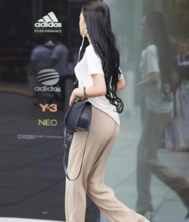 熟女综合时尚穿搭魅力与自信并存