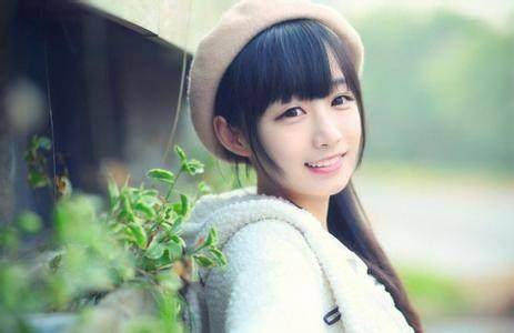 怀春少女在线观看视频之青春悸动，少女情怀，春日浪漫时光