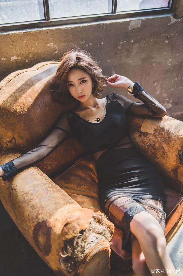 日本Tk足控VK超人气美足写真集，精选15款丝袜，展现极致诱惑，足控必看