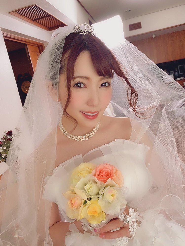 波多野结依最新作品精彩瞬间，演技突破，粉丝期待已久