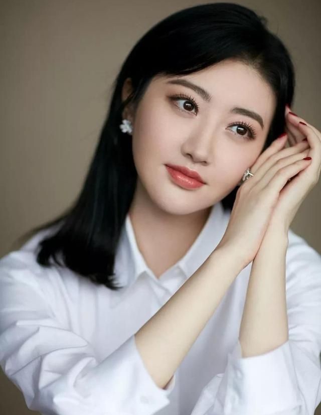 3.91女神尤物,绝世容颜,风情万种,倾倒众生