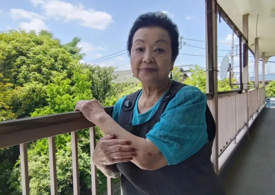 肥胖老奶的一级毛片浜引发热议，网友疯狂讨论，揭秘背后真相与争议