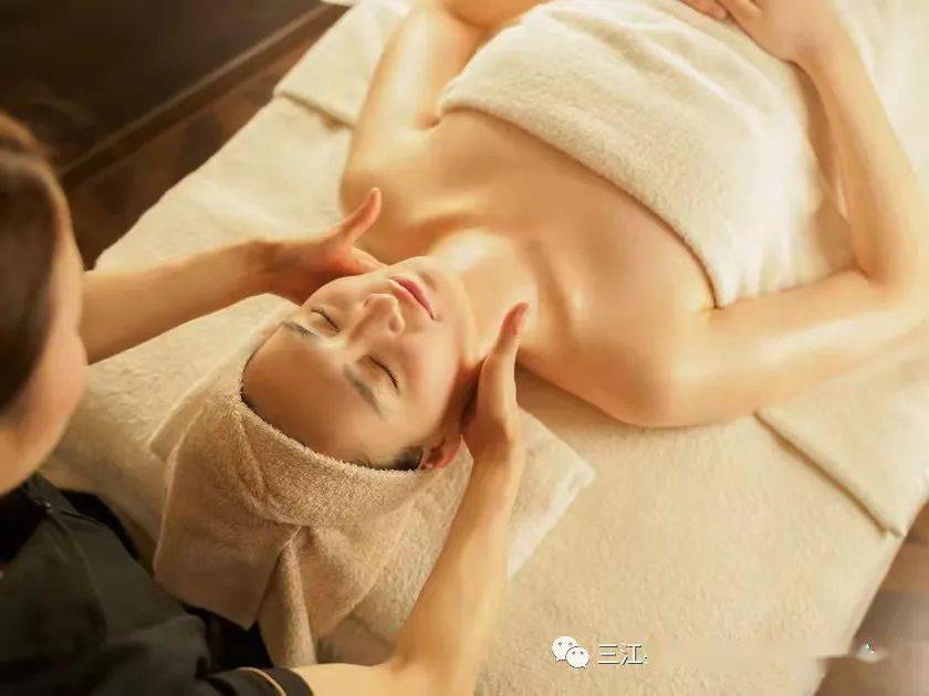 顶级会所双飞女技师双飞体验高端服务奢华享受,双飞按摩极致放松,专业技师贴心呵护 顶级会所双飞女技师双飞体验高端服务奢华享受,双飞按摩极致放松,专业技师贴心呵护