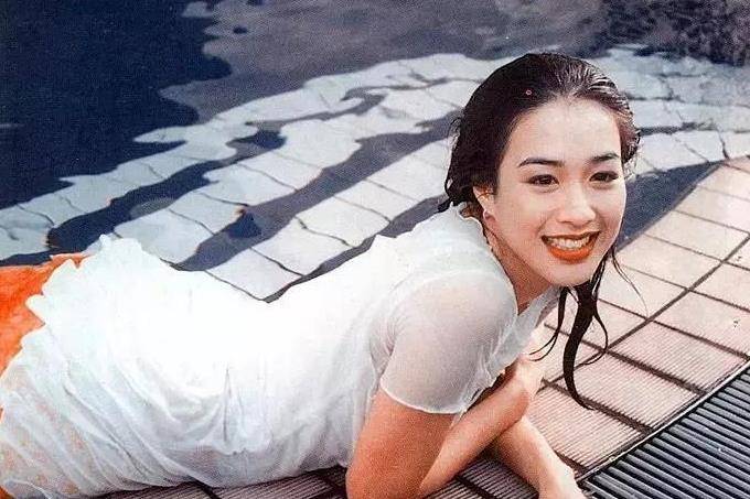 国产40-50熟女A片火热上映，激情演绎中年女性魅力，尽享成熟诱惑盛宴