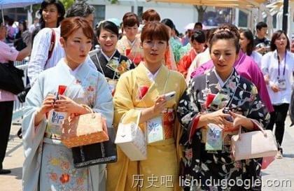 黄色日韩日本风潮席卷亚洲，探索流行趋势，感受独特文化魅力