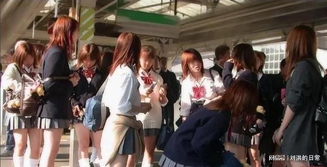 女学生援交不戴套在线浜引发热议，安全警示需重视，家长社会共同关注