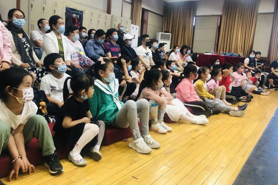 日本熟妇俱乐部930C精彩活动，魅力熟女聚会，尽享优雅时光与独特体验