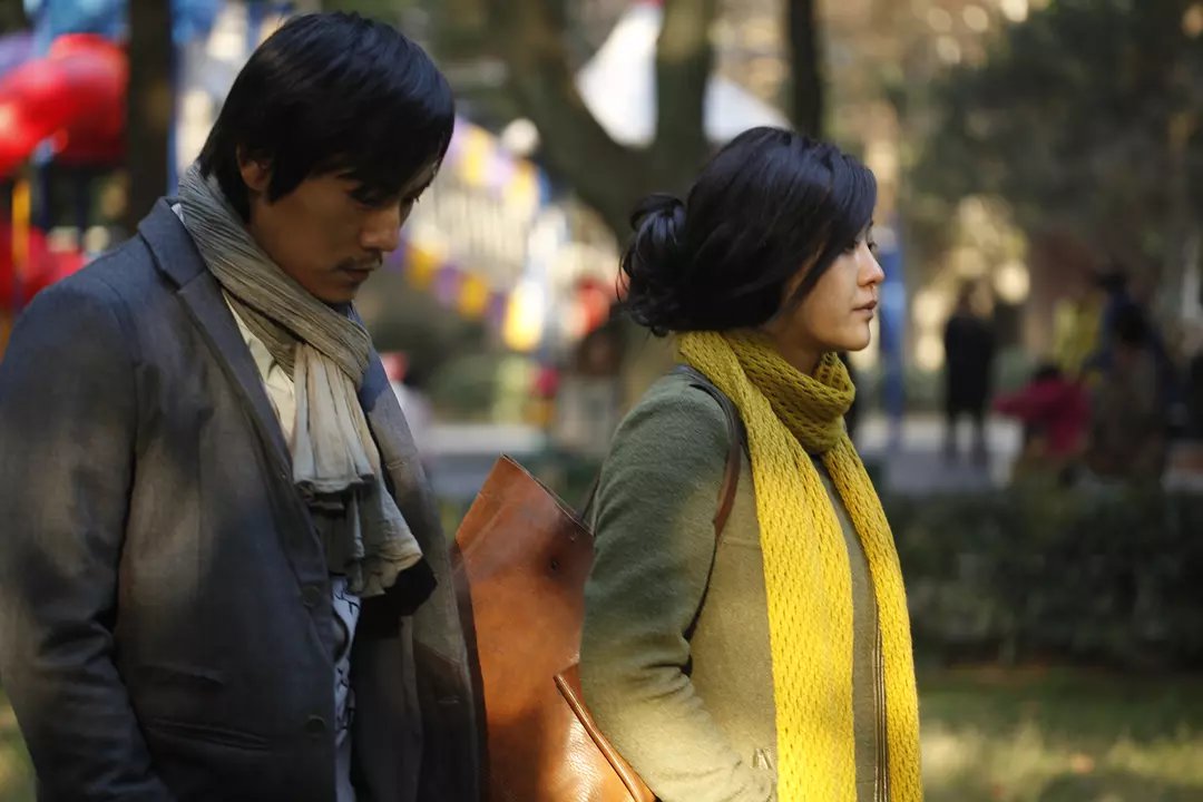 人妻公妇の浮中字秘闻，都市情感纠葛，爱与背叛交织