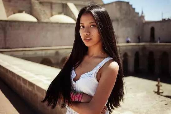 1.狠狠色婷婷的绝美瞬间与动人故事 1.狠狠色婷婷的绝美瞬间与动人故事