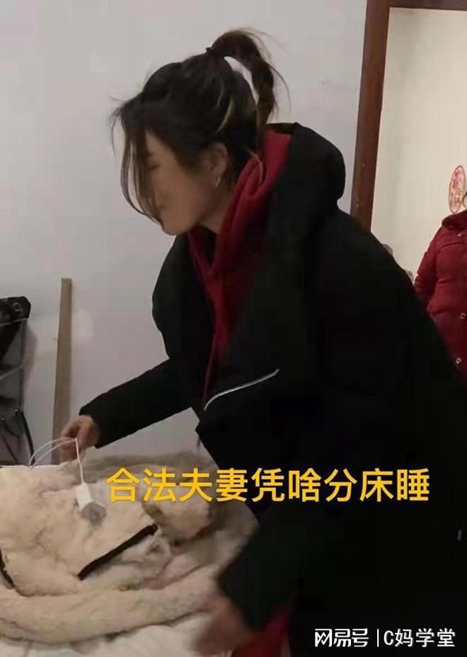 青春期女孩裸体成长中的心理变化与身体发育，家长如何正确引导，避免尴尬与误解