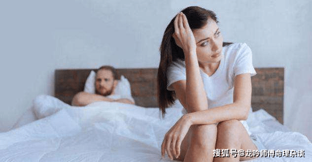 1.少妇被狂躁丈夫折磨的绝望生活*