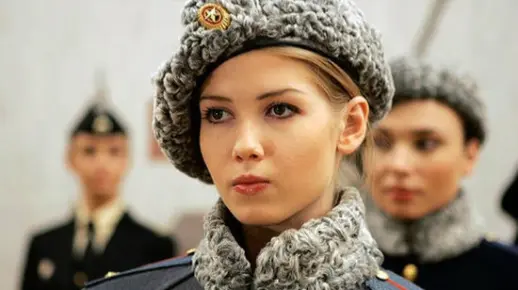 俄女兵一级婬片A片浜震撼曝光，真实战场秘闻流出，揭秘背后不为人知的故事
