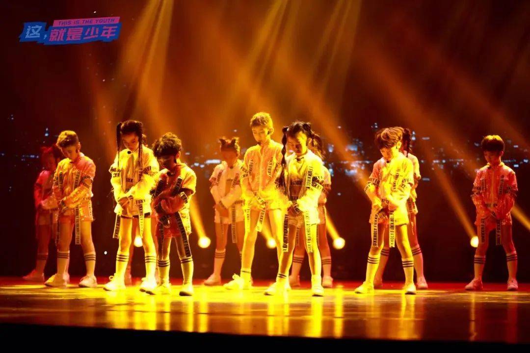 欧美潮流席卷全球时尚音乐与电影引领新风尚