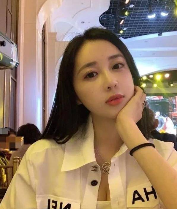 人妻无码真实生活实录，探索隐秘欲望，揭秘成人世界诱惑