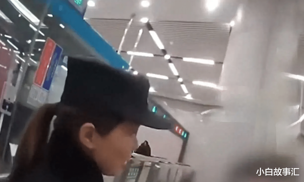 2.小静被门卫大爷灌满jing液视频流出,网友热议,真相待查 2.小静被门卫大爷灌满jing液视频流出,网友热议,真相待查